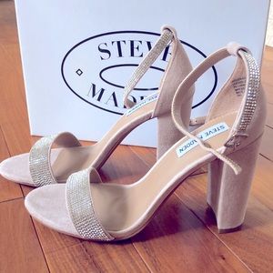 Steve Madden Carrson Blush Rhinestone Sandal - Size 9